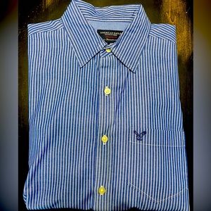 American Eagle men’s LS button down shirt, size medium